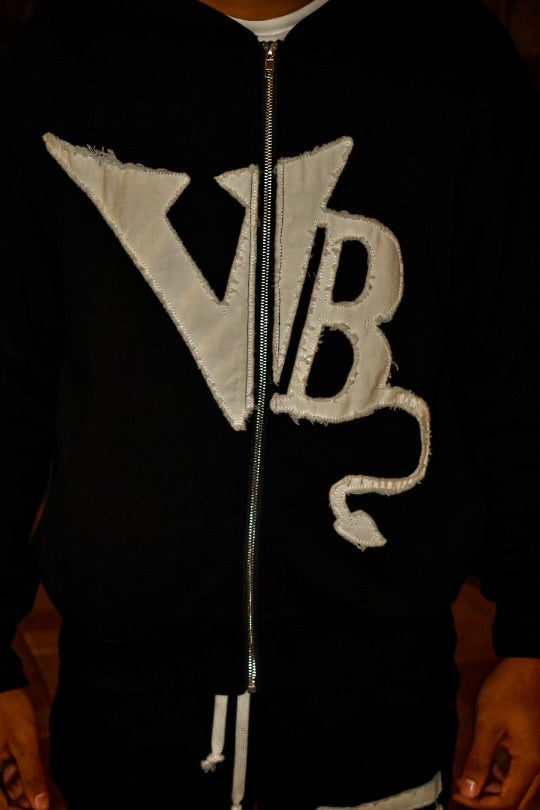 Zip Up-Black/White
